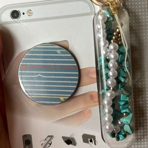 NWT Vivitar GRIP N’ HOLD With Wristlet Phone Stand Tablet Grip Cord Holder